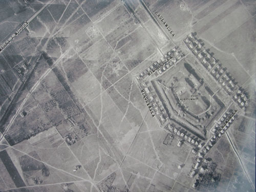Zdjęcie lotnicze Fortu Mokotów z czasów II Wojny Światowej